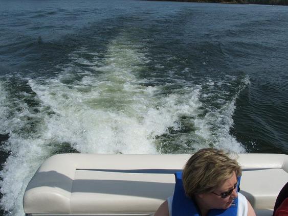 A Day on Lake Hamilton 4-03-10 023.JPG