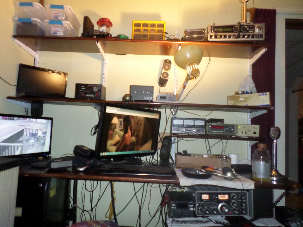 new desk.JPG