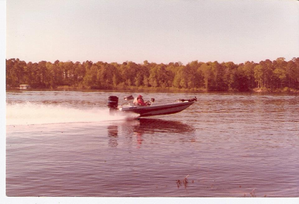 venture bass boat.jpg