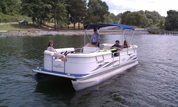 Pontoon  1.jpg