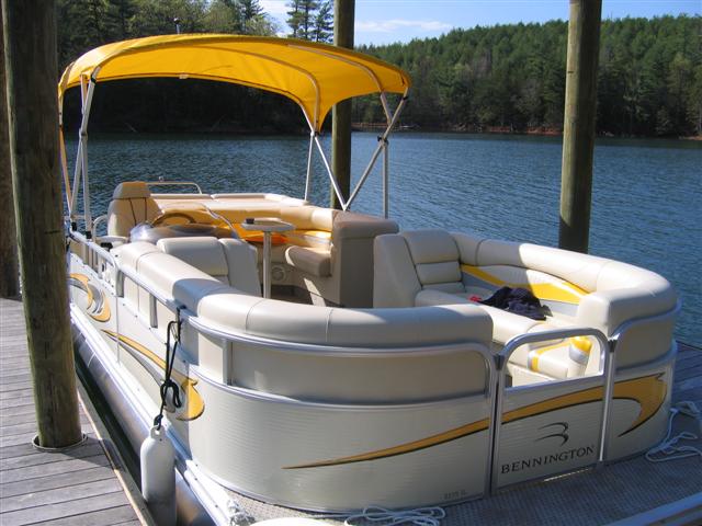 Our Bennington Boat 026 (Small).JPG