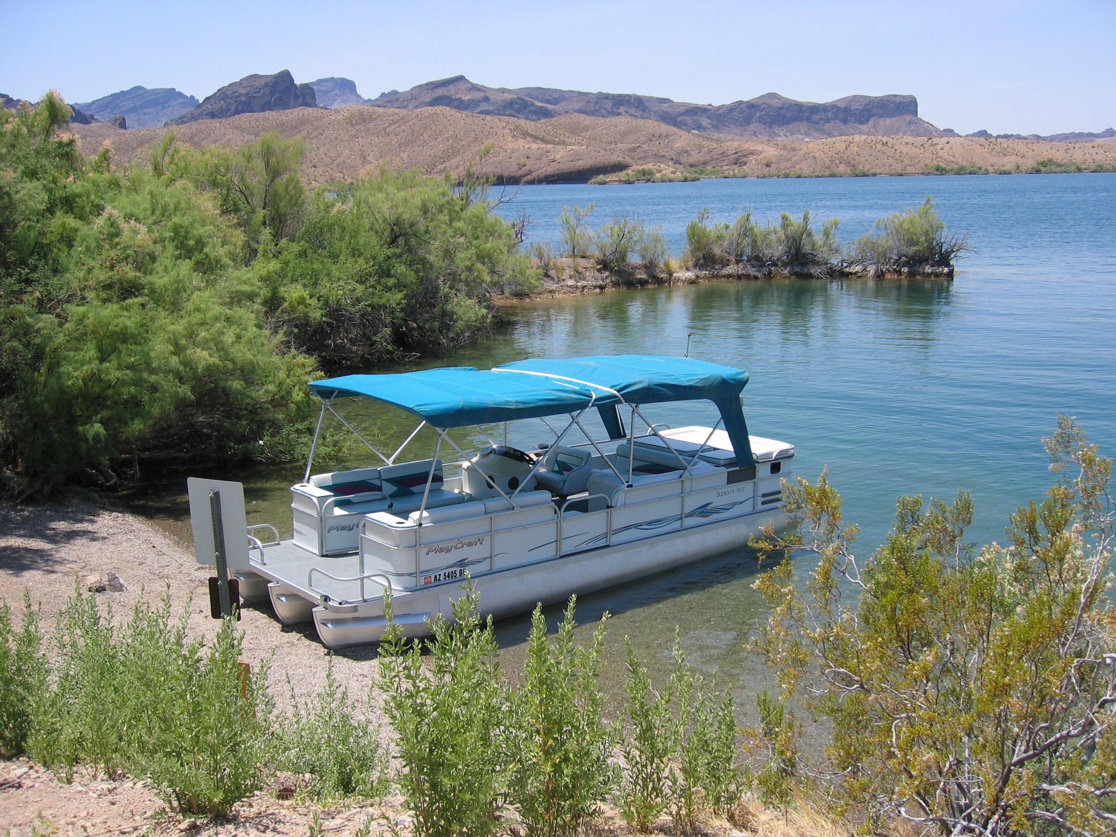 Boat in Havasu.JPG