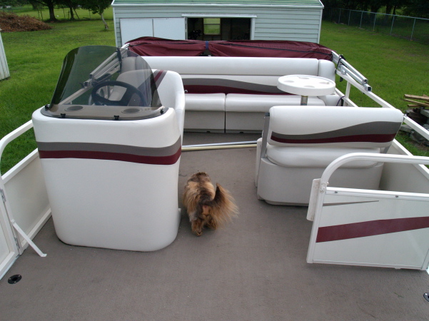 pontoon3.JPG