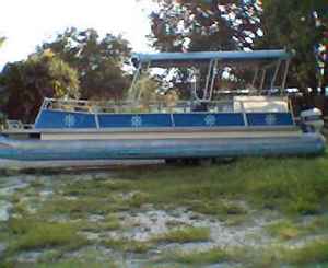 pontoon boat.jpg
