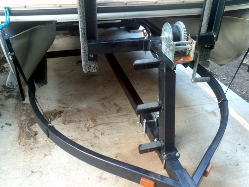 boat_winch_stand.jpg