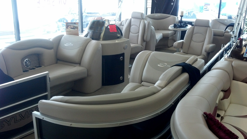 boat1.jpg